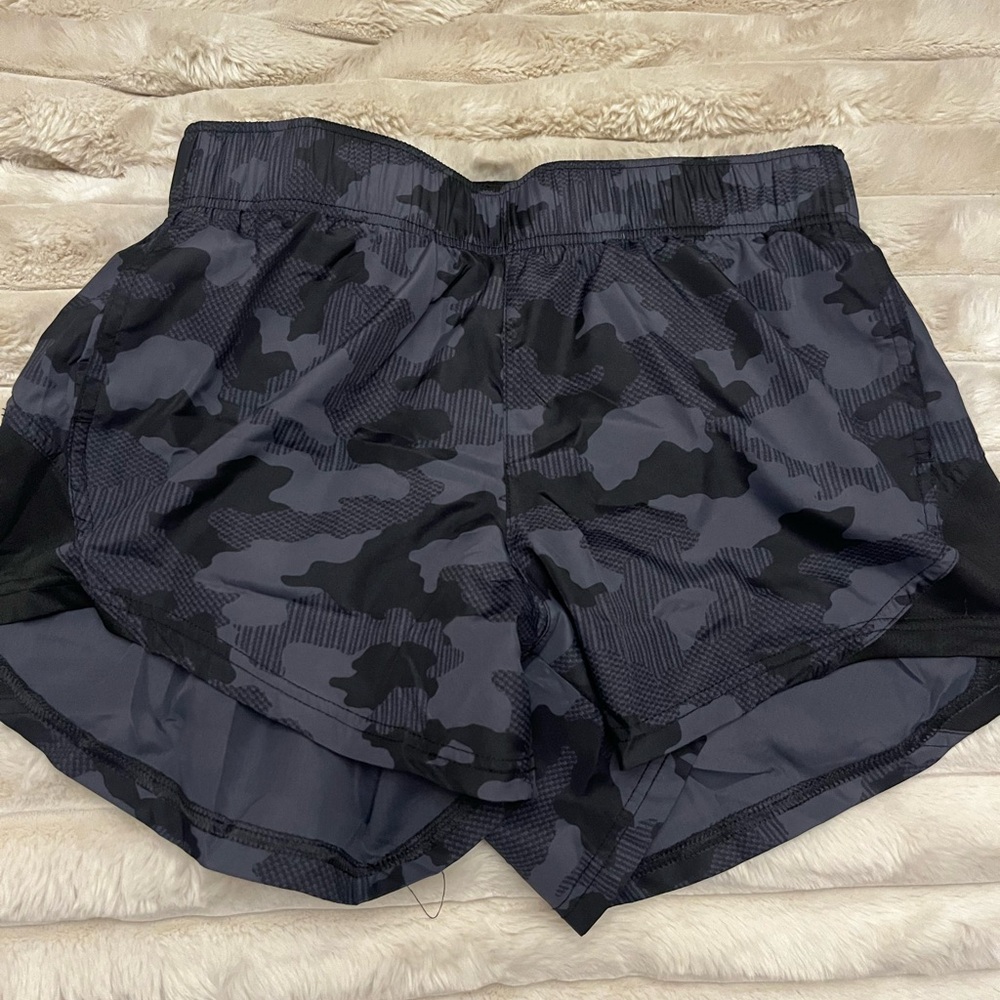 Athletic Works Black Camo Women's Athletic Shorts